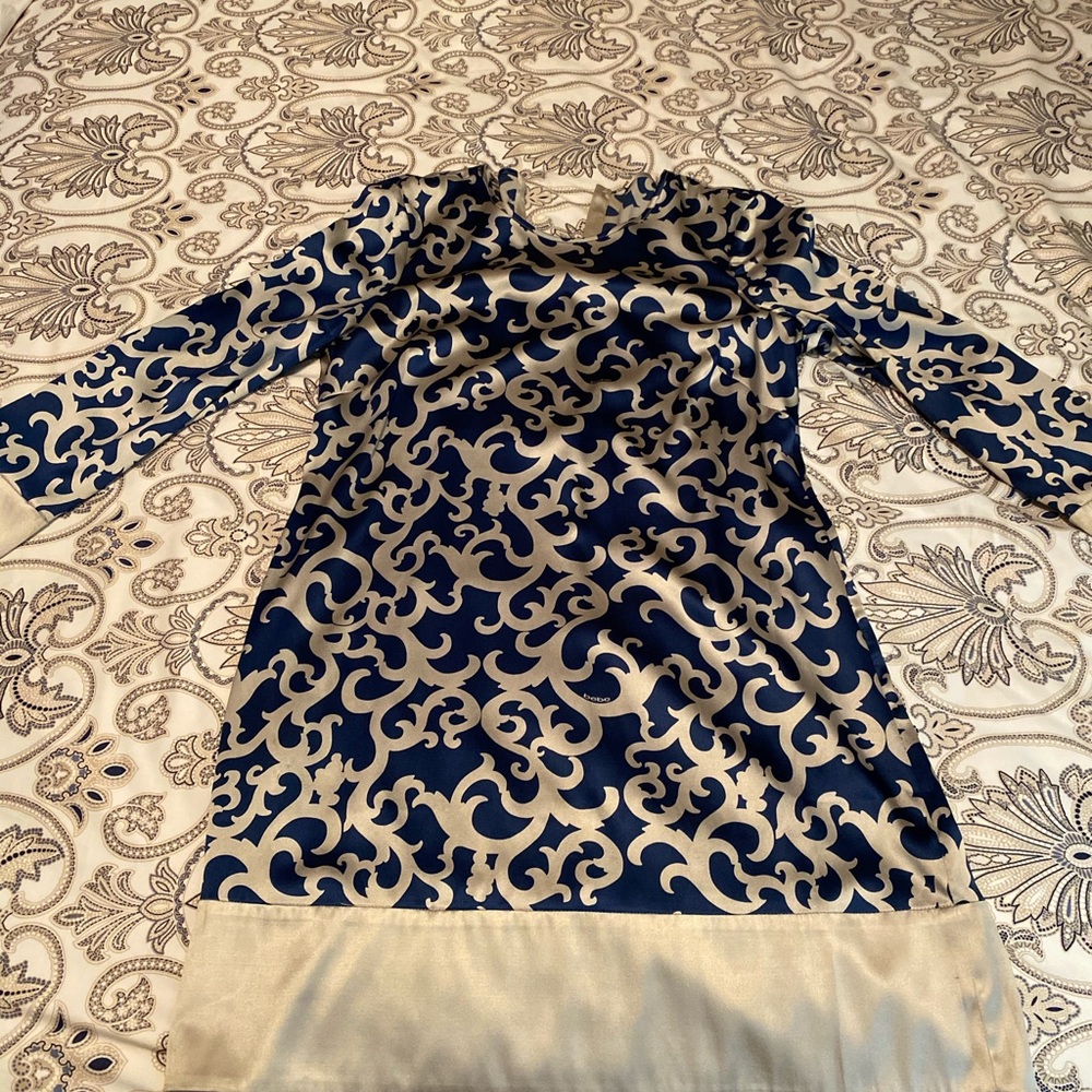 Bebe dress
